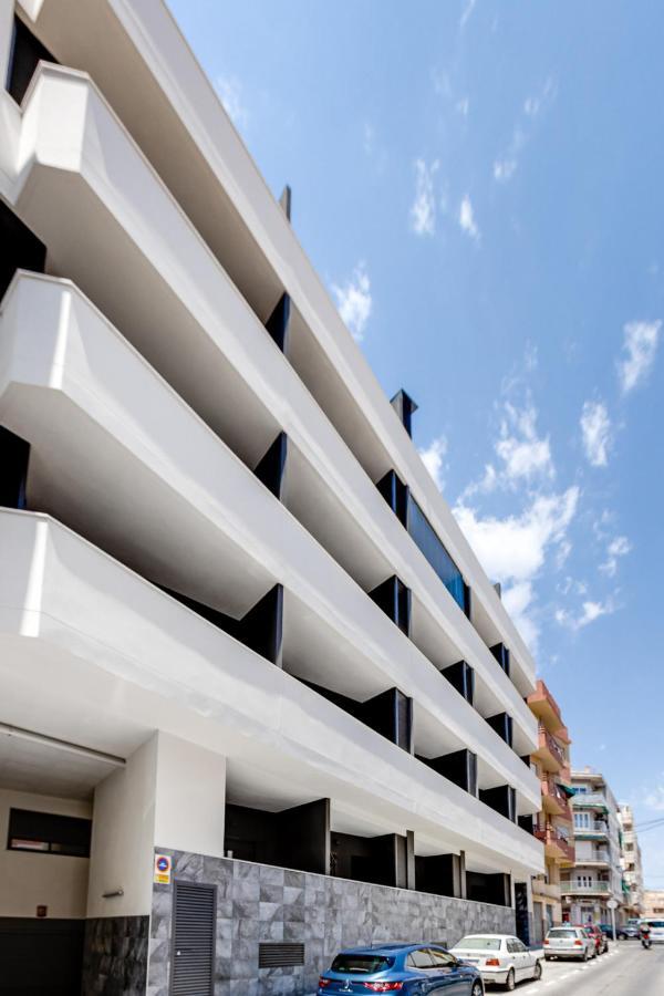 Moderno Apartamento Scandic, Playa Del Cura 또레비에하 외부 사진