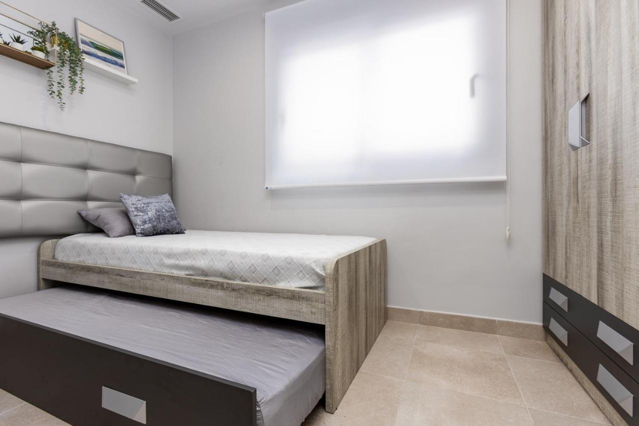 Moderno Apartamento Scandic, Playa Del Cura 또레비에하 외부 사진